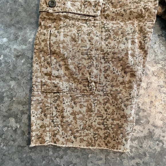 Levi's Camo Cargo Shorts 90s Y2K Cut Off Tan Brown White Tab Logo Mens 32 - Picture 4 of 13